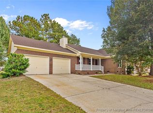 1823 Daphne Cir, Fayetteville, NC 28304