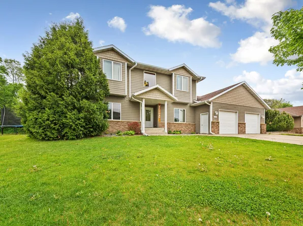 1540 Greenleaf Rd SE, Owatonna, MN 55060