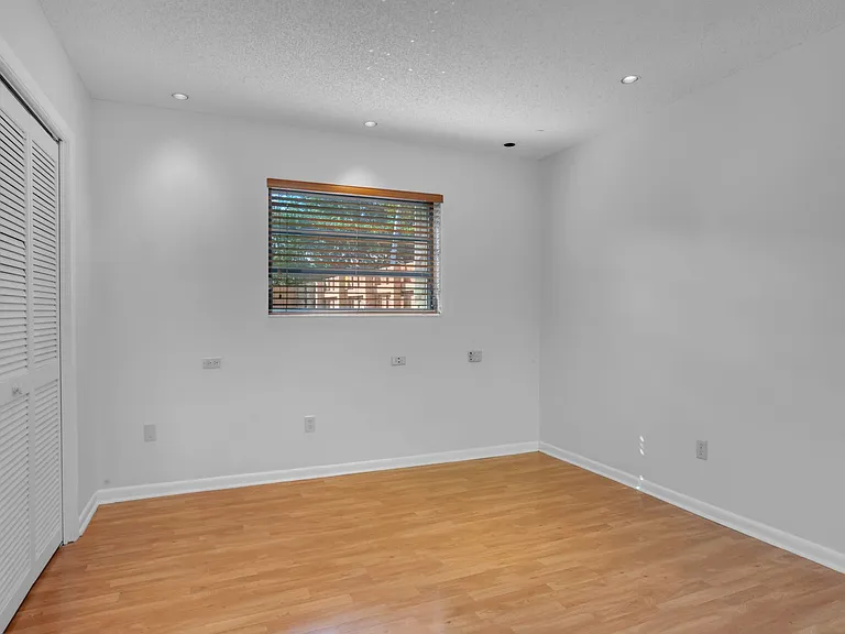 21131 Highland Lakes Blvd — Photo 15