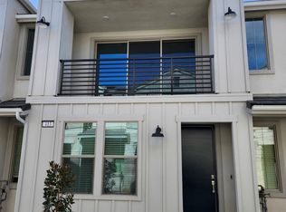 413 W Mahogany Ln #413, Clovis, CA 93611