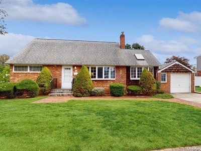 2839 Clarendon Road, Oceanside, NY, 11572