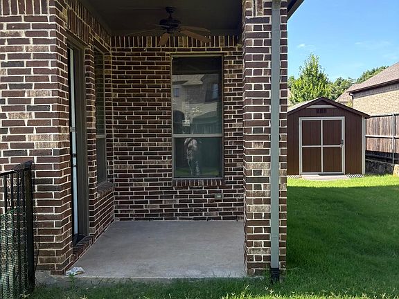 5th image of 1109 Melcer St