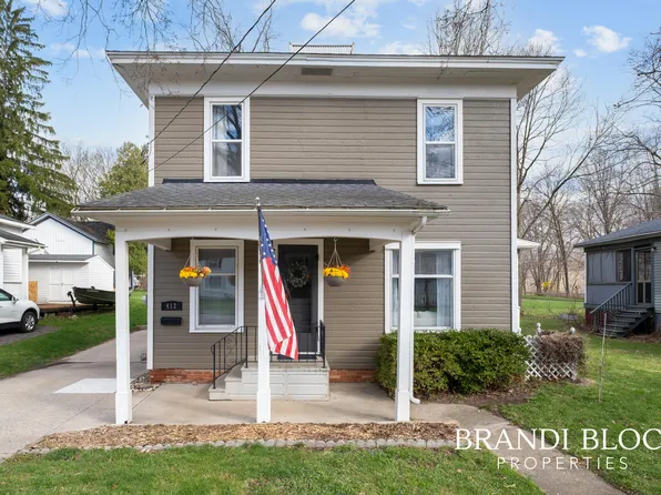 412 Hastings St, Allegan, MI 49010