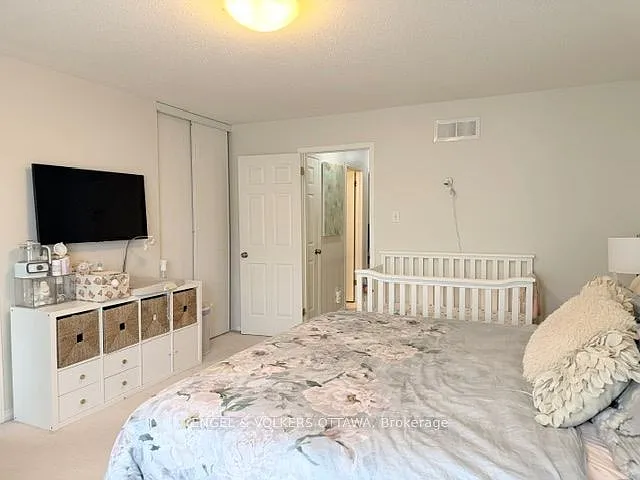 124 Landover Cres — Photo 25