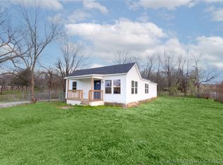 100 S 2nd St, Haileyville, OK 74546