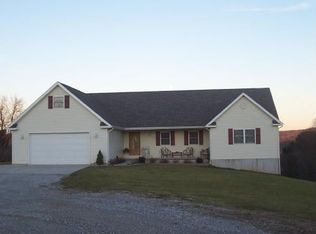 74 Freedom Ln, Mineral Wells, WV 26150