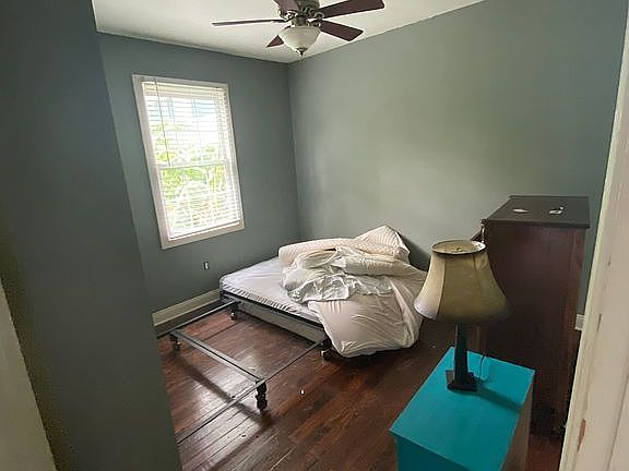 2nd image of 1022 Toledano St