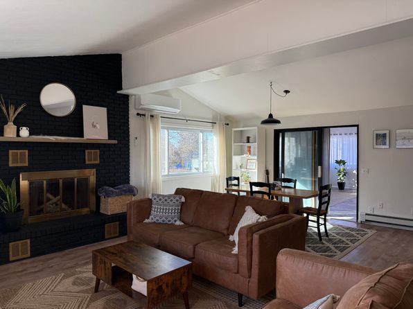 520 Melody Ln APT 1, Verona, WI 53593