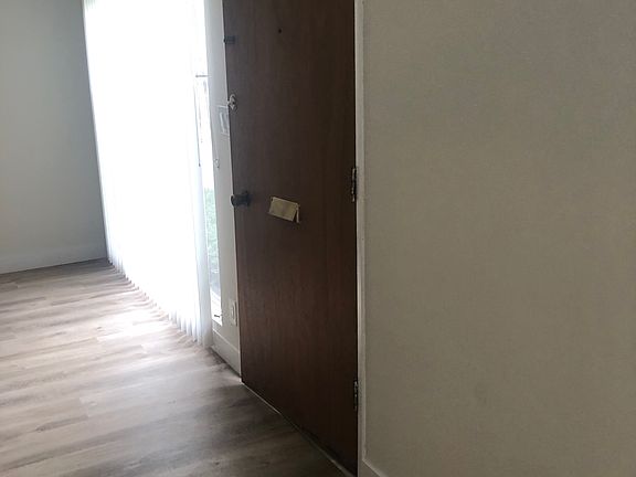 3rd image of 531 N Orlando Ave #533