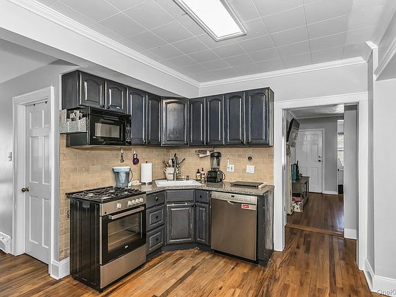 2nd image of 414 E Olive Street