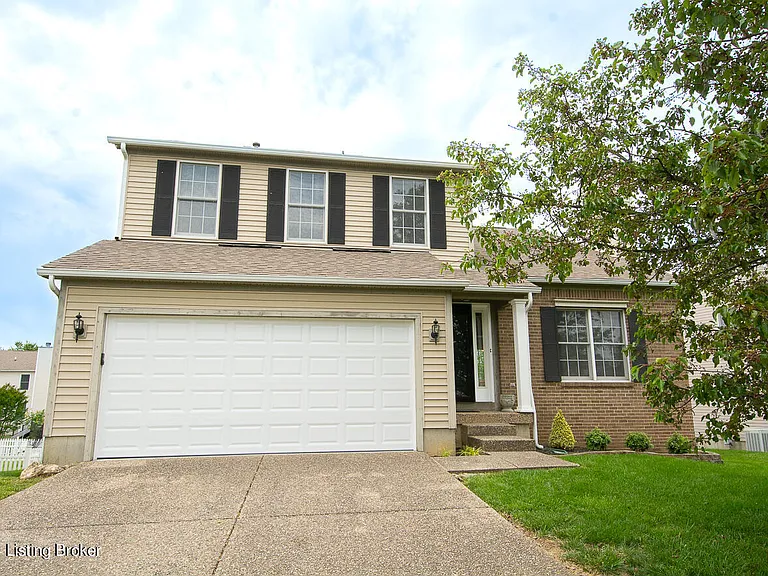6702 Shallow Rock Dr — Photo 1