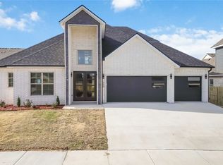 500 Apollo Dr, Centerton, AR 72719