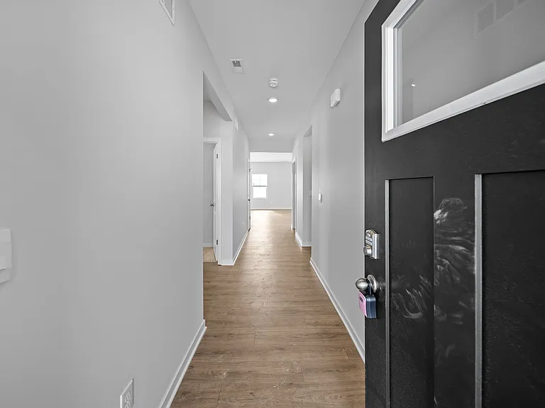 511 Darliene Dr — Photo 14