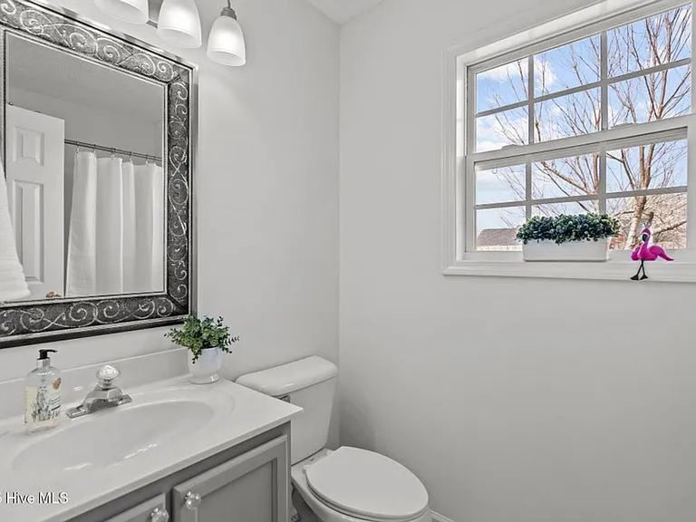 2511 Bradfield Ct — Photo 15