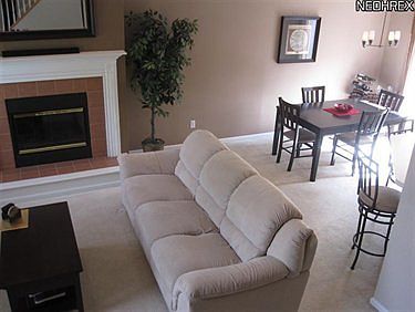 3rd image of 782 Heath Ln