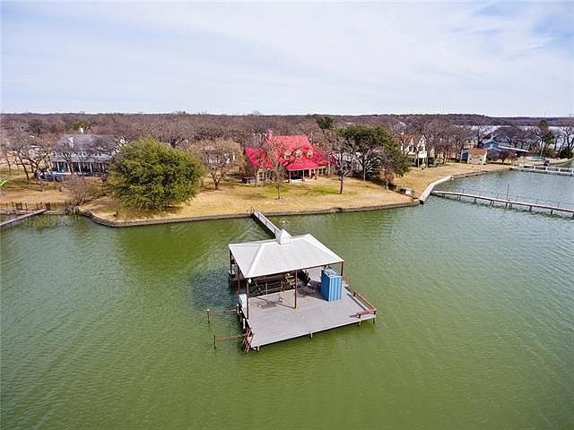 1st image of 11605 Oakwood Ln