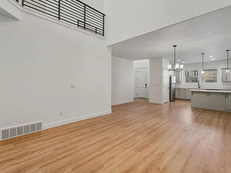 4543 W Watchmen Way S — Photo 13