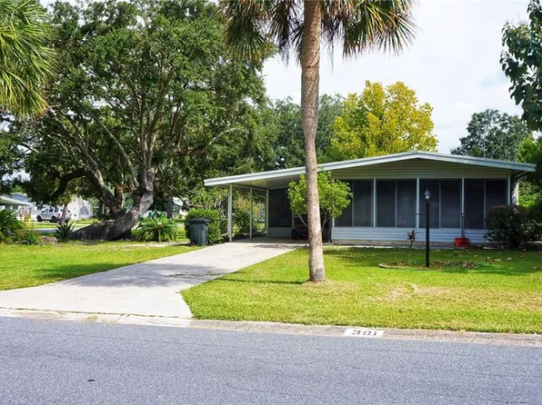 301 Sheerwood Dr, Lady Lake, FL 32159