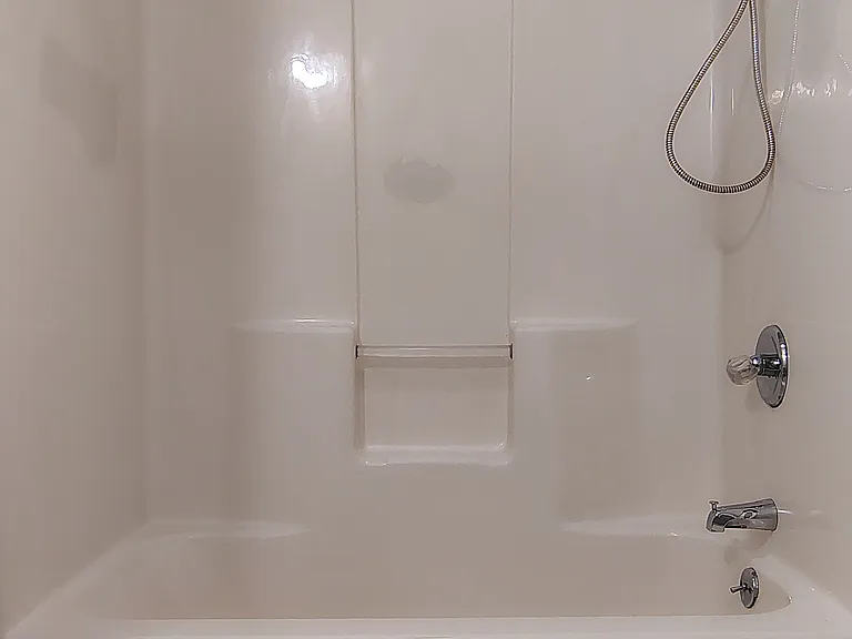 304 Leo Dr — Photo 17