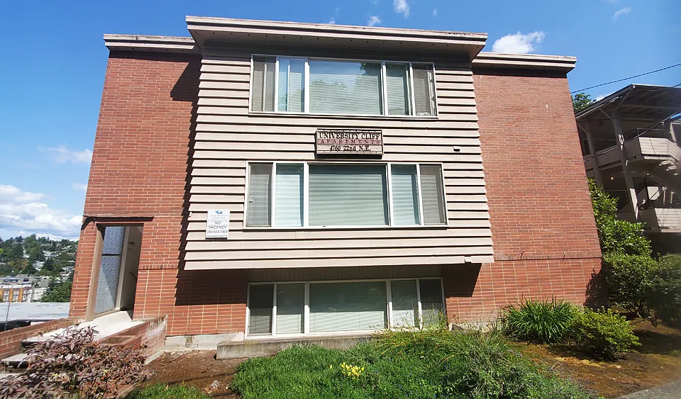 4760 22nd Ave NE #7
