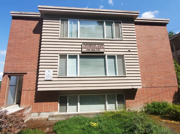 4760 22nd Ave NE, Seattle, WA