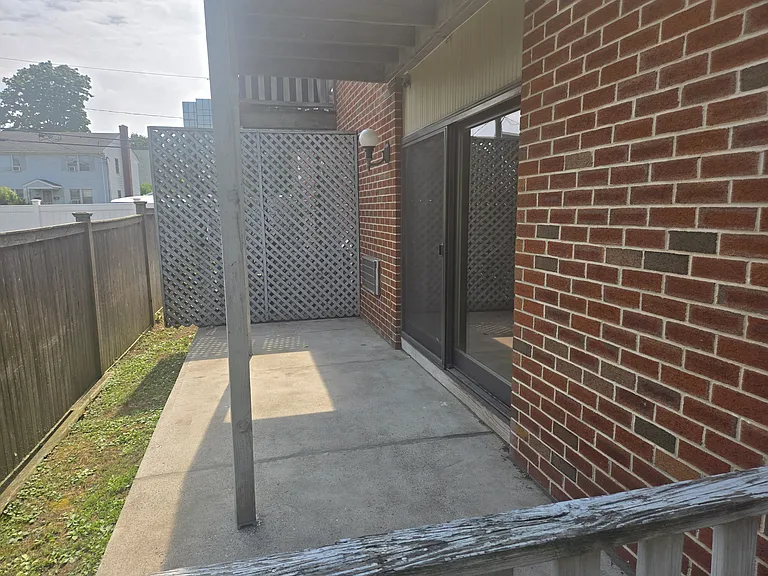 14 Waterbury Ave #7 — Photo 10