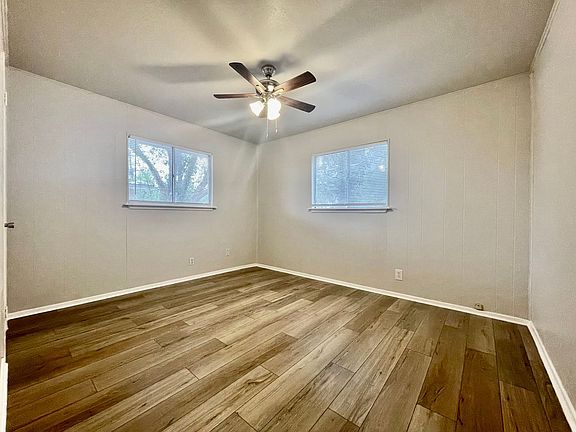 4th image of 1114 Advance St