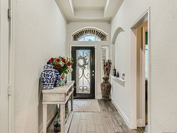 4th image of 1811 COTTONWOOD WAY