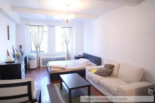 Rented by Steven Corcoran Real Estate | media 1