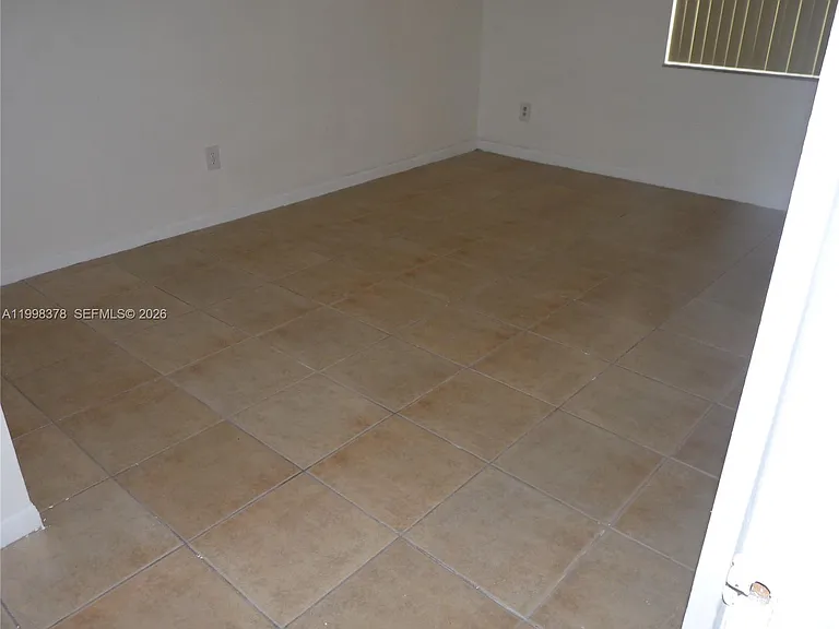 14525 N Kendall Dr #102J — Photo 16