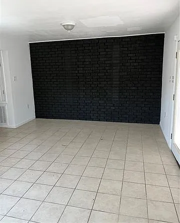 3 bed, 2.5 bath, 1750 sqft, $1,850 — Photo 3