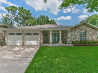 9111 Bankside Dr, Houston, TX 77031