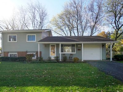 565 Baxter Ln, Hoffman Estates, IL, 60169