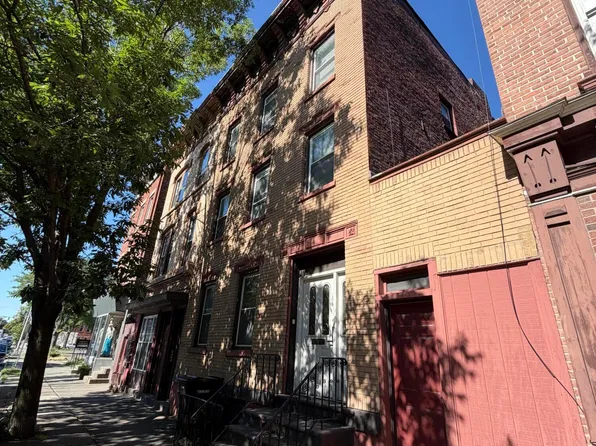 179 4th Street, Troy, NY 12180