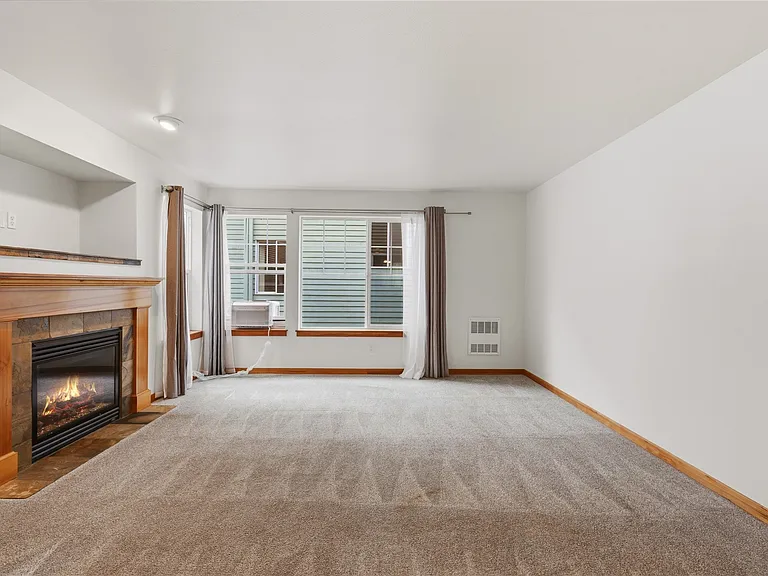 10520 Whitman Ave N #C — Photo 5