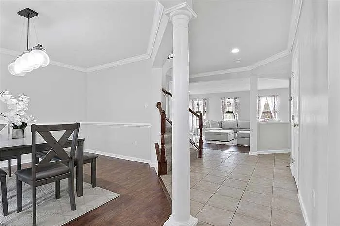 5702 Stockbridge Ct — Photo 7