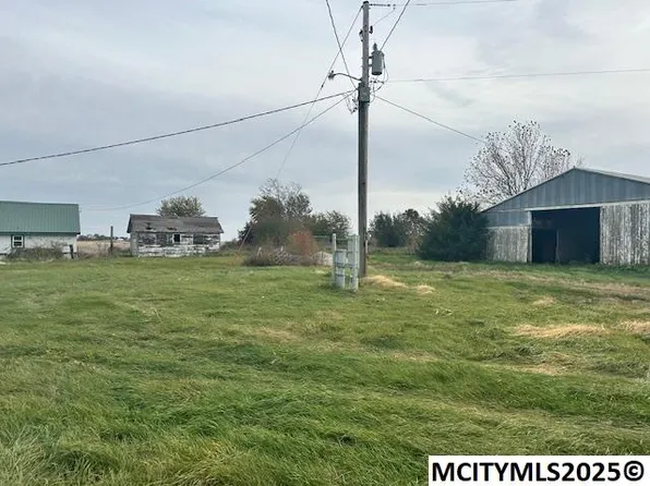 12051 Quail Ave, Mason City, IA 50401