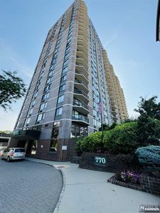 770 Anderson Ave APT 18G, Cliffside Park, NJ, 07010