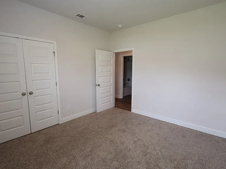 2017 Tottenham Dr — Photo 24
