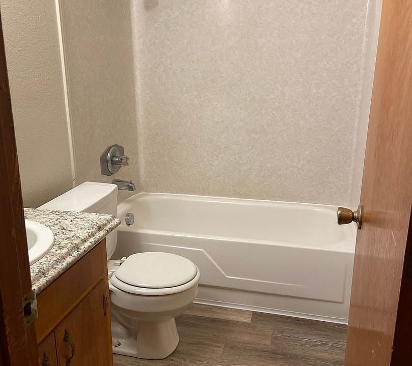 Monmouth6plex 130 Whitman St N Monmouth OR Zillow