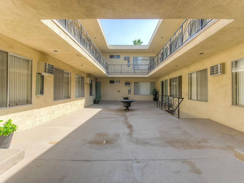 148 N. St Andrew Pl.