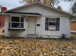 1924 S 17th St, Springfield, IL 62703