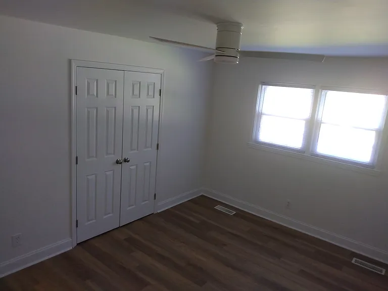1011 Cedar Dr N — Photo 1