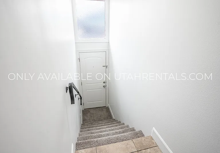 338 Cedarwood Dr — Photo 24