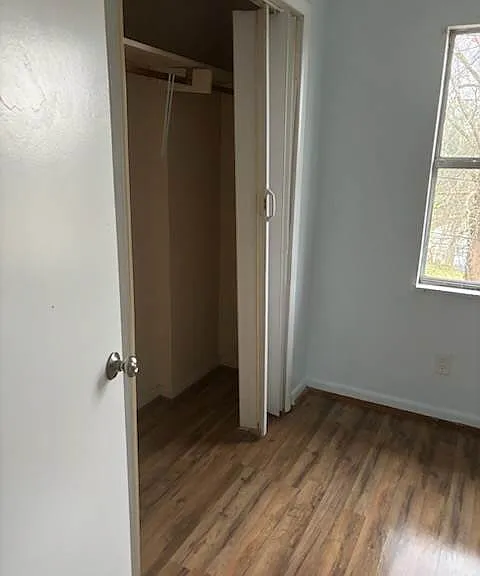 312 Hubbard St — Photo 7