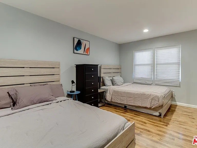 7858 Jamieson Ave — Photo 20