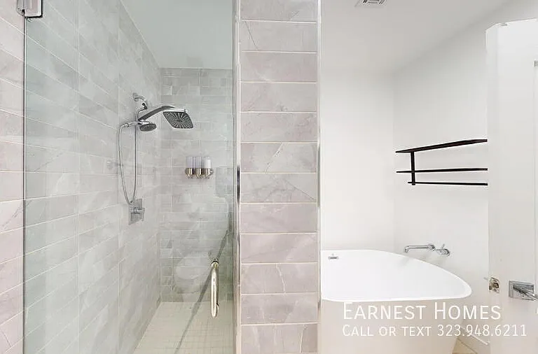 4348 Mammoth Ave #303 — Photo 22