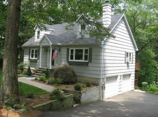 10 Topstone Rd, New Fairfield, CT 06812