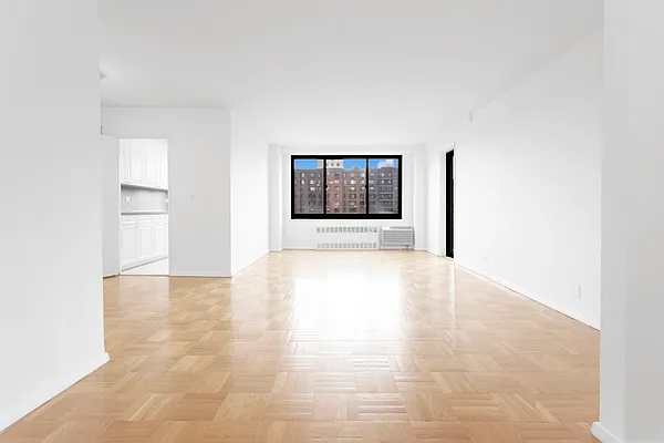 Rented by Olnick Organization | media 1