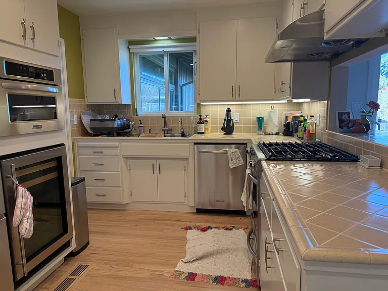 2032 W Cliff Dr — Photo 11